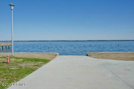 1550 Salter Path Road, Unit 706 Indian Beach, NC 28512 - Photo 24 of 26 boat ramp