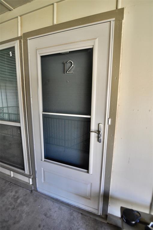 202 East Oak Street, Unit 12 Weatherford, TX 76086 - Photo 2 of 8 a view of entryway