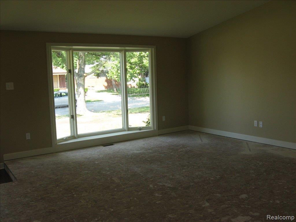 15641 Selwyn Road Southgate, MI 48195 - Photo 3 of 6 Emily BT 007