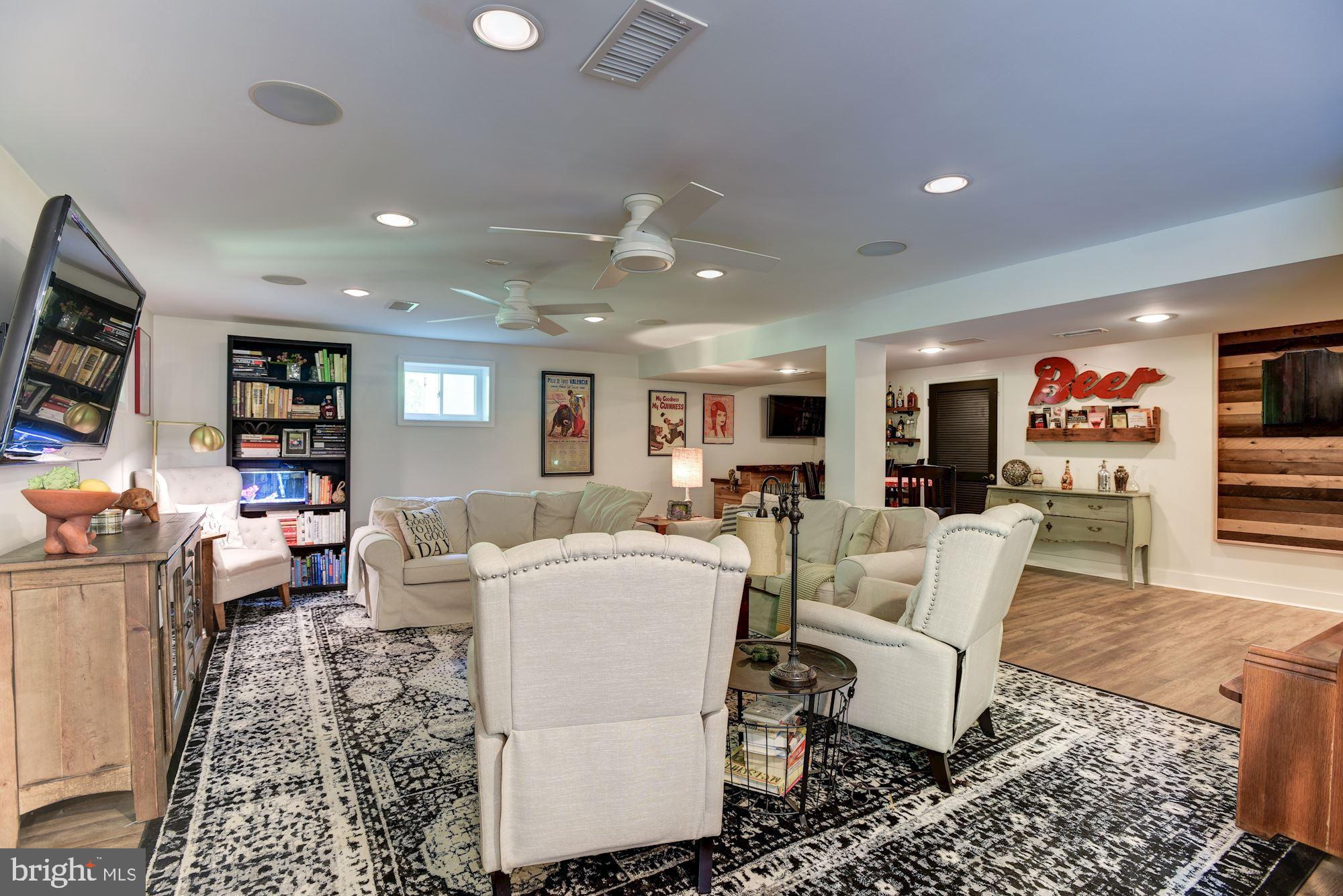 24400 Fossen Road Damascus, MD 20872 - Photo 26 of 48 Family Room