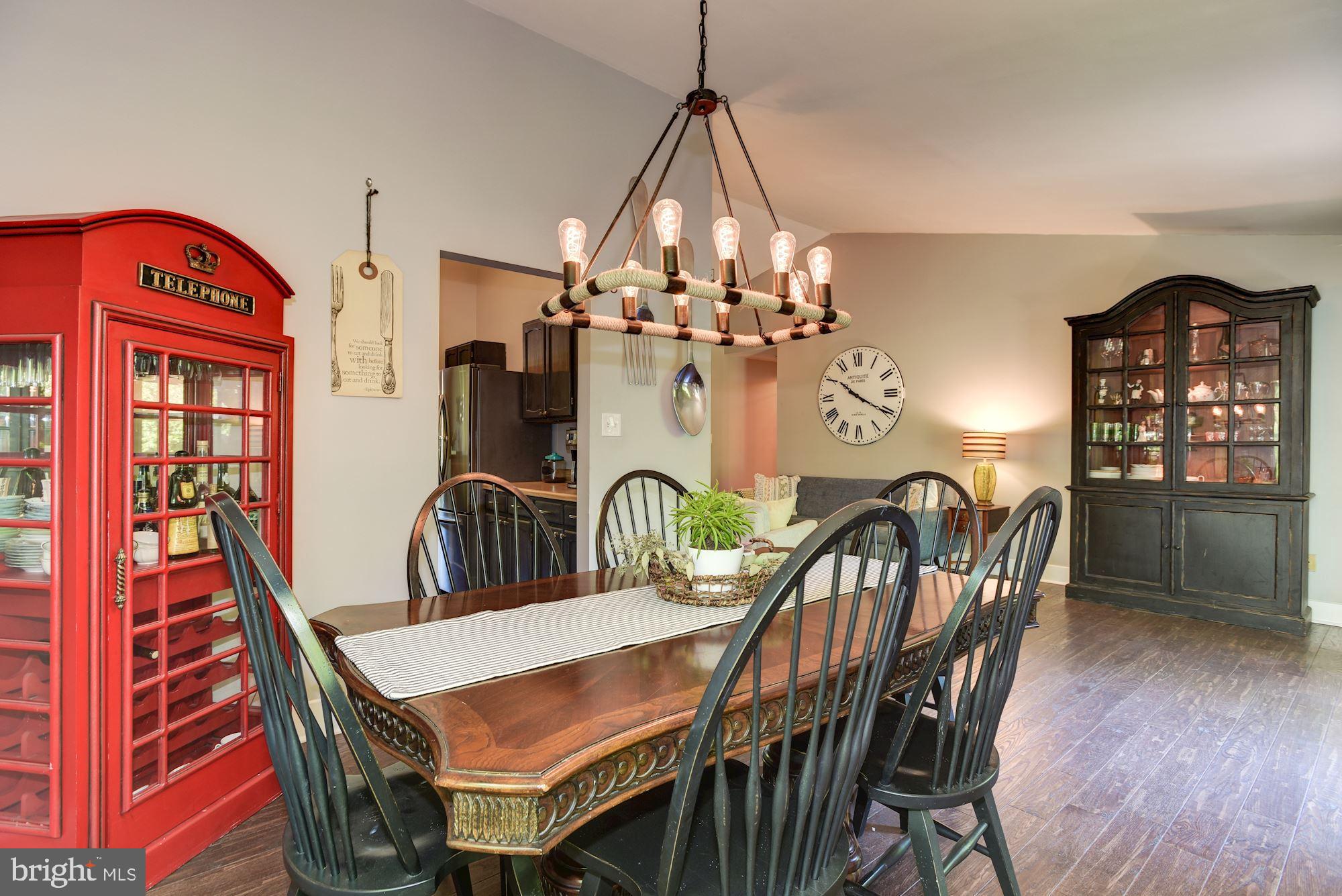 24400 Fossen Road Damascus, MD 20872 - Photo 10 of 48 Dining Room
