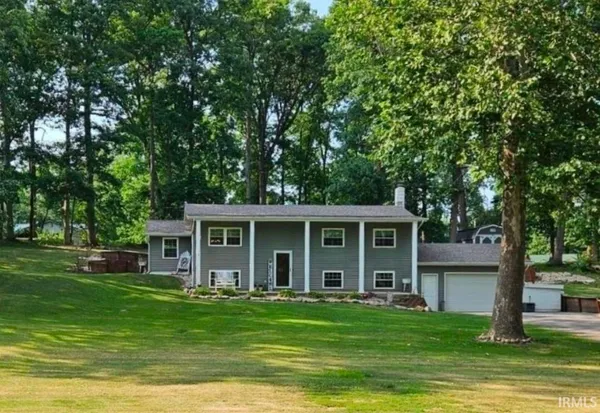 $377,233 | 8125 East U S 33 Highway, Churubusco, IN 46723