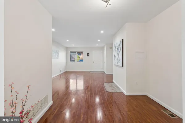 $379,900 | 3 Cambridge Drive, Ewing, NJ 08628