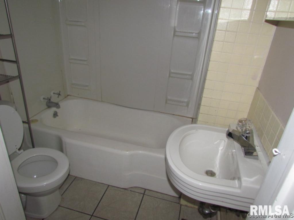 1900 South 2nd Street Springfield, IL 62704 - Photo 7 of 14