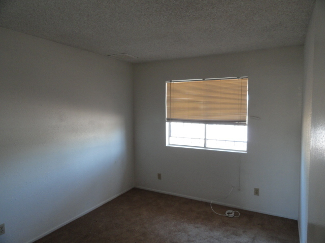 2512 West Greenway Road Tempe, AZ 85282 - Photo 7 of 12 Bedroom 2