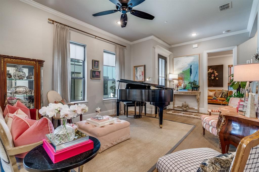 307 Sunset Lane, Unit 101 Fort Worth, TX 76114 - Photo 2 of 37 a living room with furniture and a large window