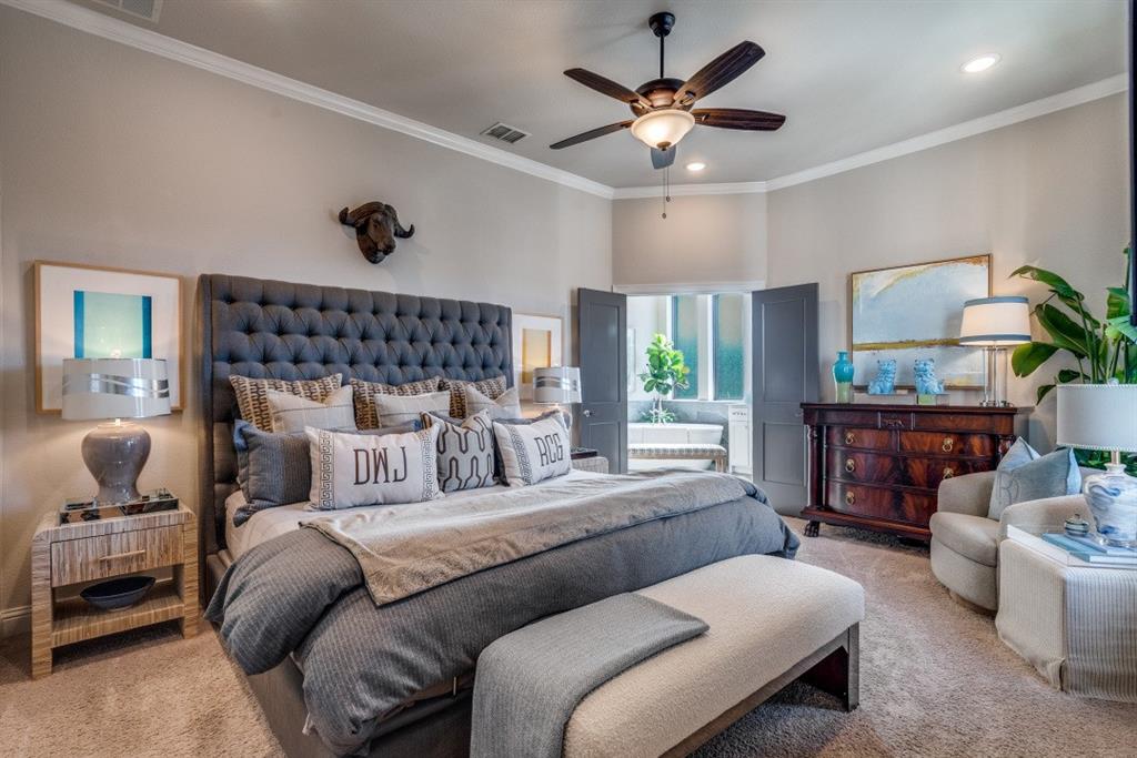 307 Sunset Lane, Unit 101 Fort Worth, TX 76114 - Photo 23 of 37 a living room with furniture