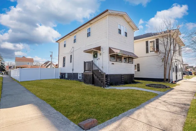 $310,000 | 501 South 9th Avenue, Maywood, IL 60153