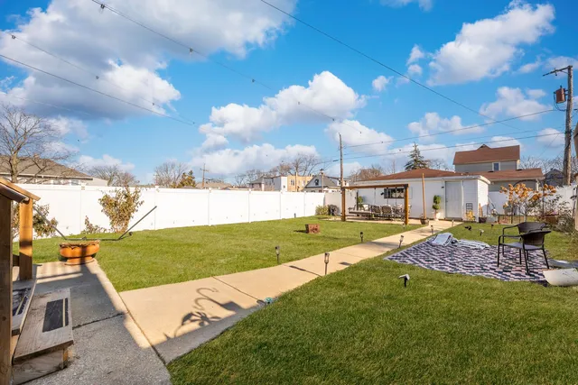 $310,000 | 501 South 9th Avenue, Maywood, IL 60153