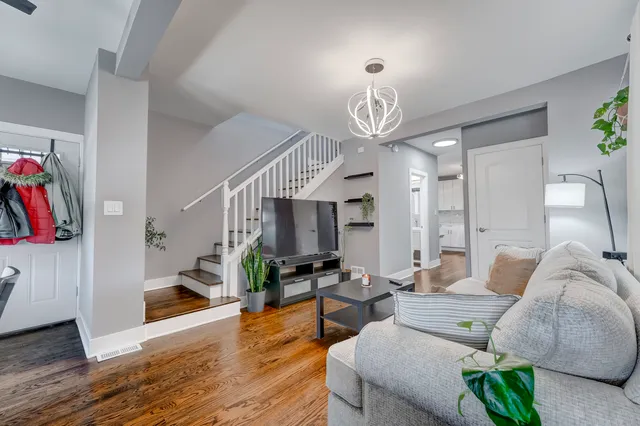 $310,000 | 501 South 9th Avenue, Maywood, IL 60153