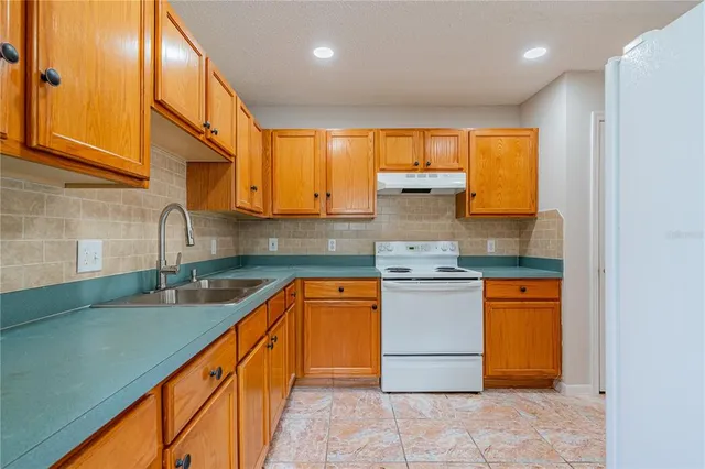 $498,999 | 746 Mink Court, Poinciana, FL 34759