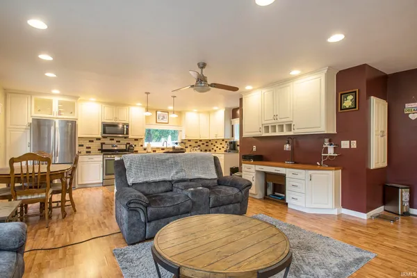 $264,900 | 804 East Vistula Street, Bristol, IN 46507