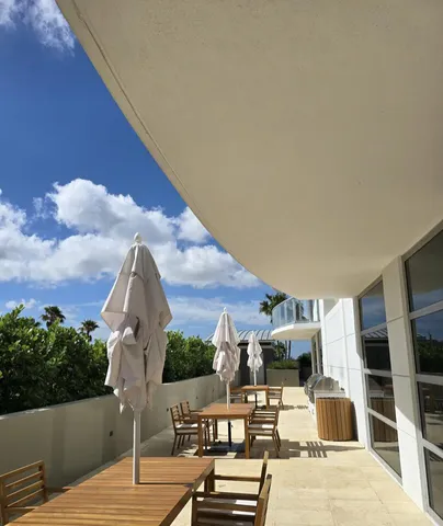 a view of building with view of the street