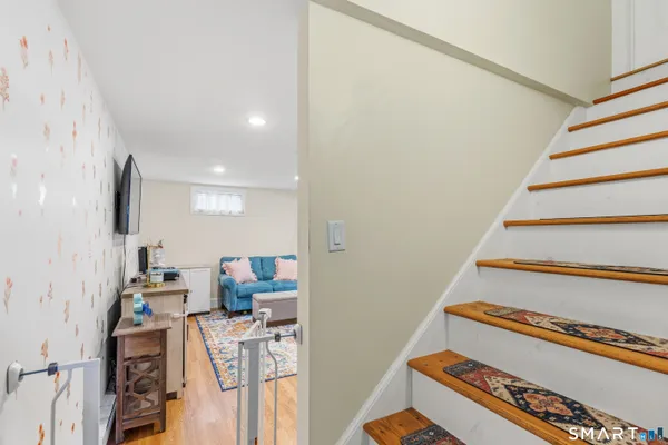 $429,000 | 19 Lathrop Avenue, Stonington, CT 06379