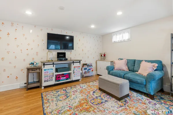 $429,000 | 19 Lathrop Avenue, Stonington, CT 06379