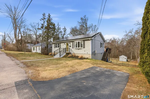 $429,000 | 19 Lathrop Avenue, Stonington, CT 06379