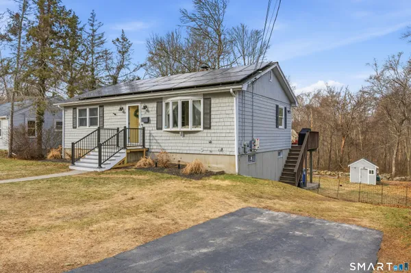 $429,000 | 19 Lathrop Avenue, Stonington, CT 06379