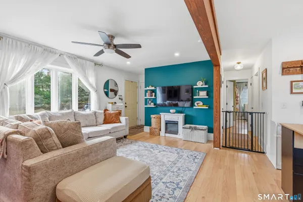 $429,000 | 19 Lathrop Avenue, Stonington, CT 06379