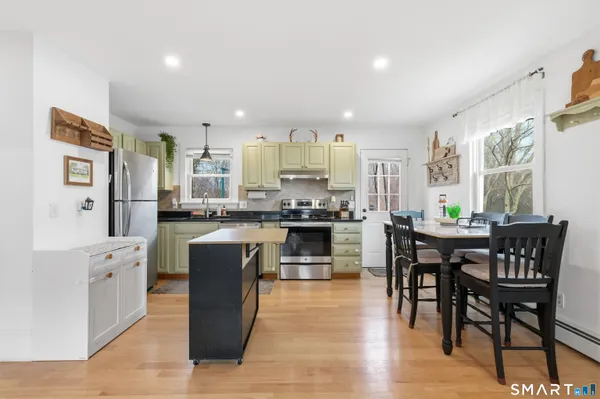 $429,000 | 19 Lathrop Avenue, Stonington, CT 06379