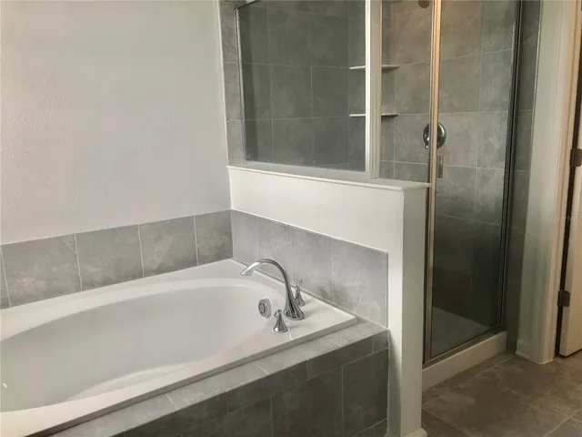 $2,300 | 368 Nine Iron Drive, Davenport, FL 33896