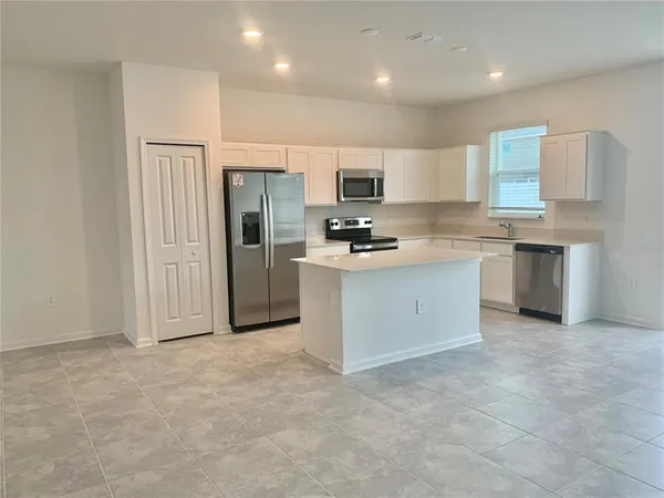 $2,300 | 368 Nine Iron Drive, Davenport, FL 33896