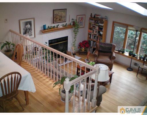 19 Sandra Road East Brunswick, NJ 08816 - Photo 3 of 10 Gallery Image 3