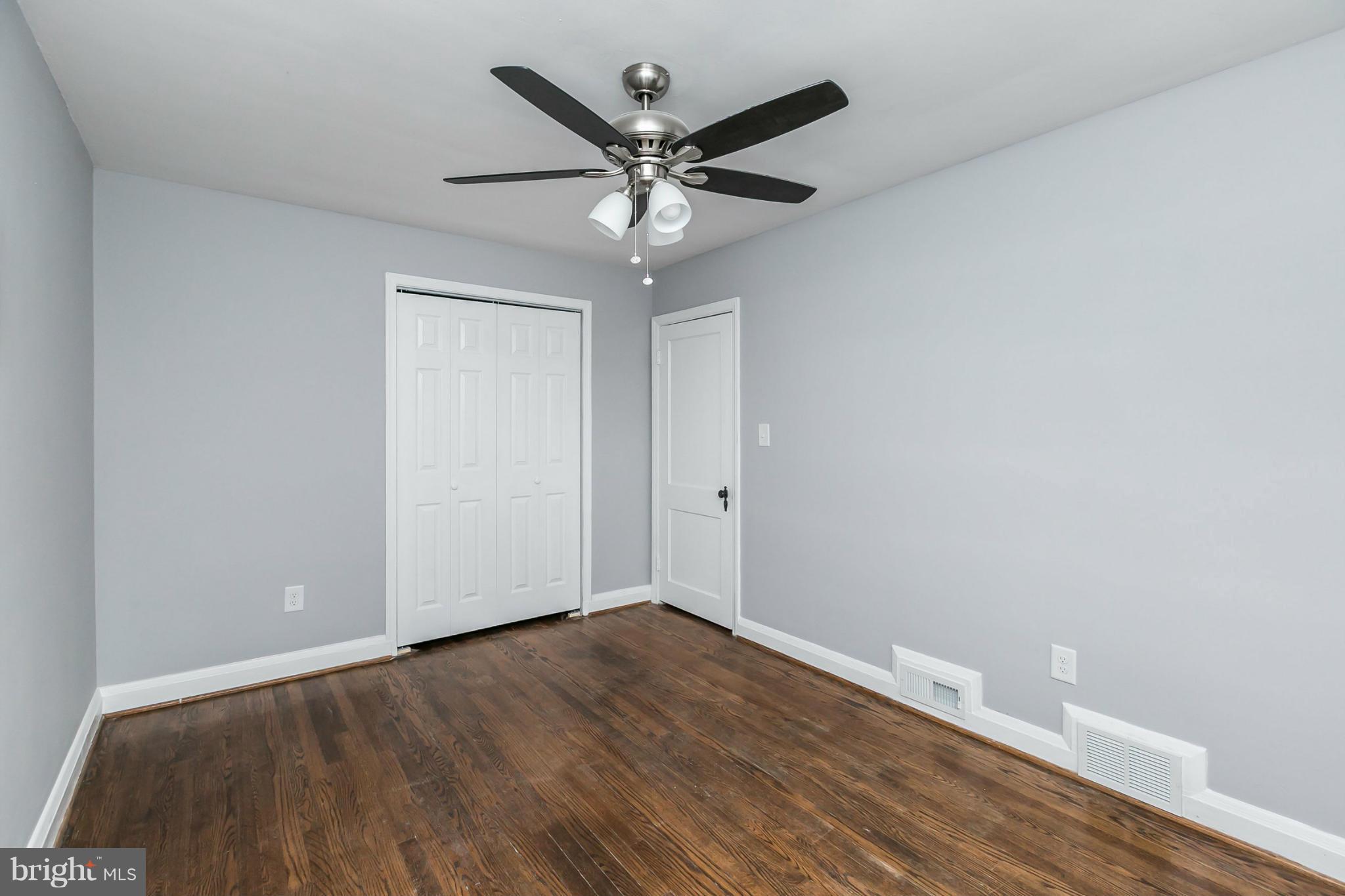 4907 West Hills Road Baltimore, MD 21229 - Photo 20 of 30 Bedroom