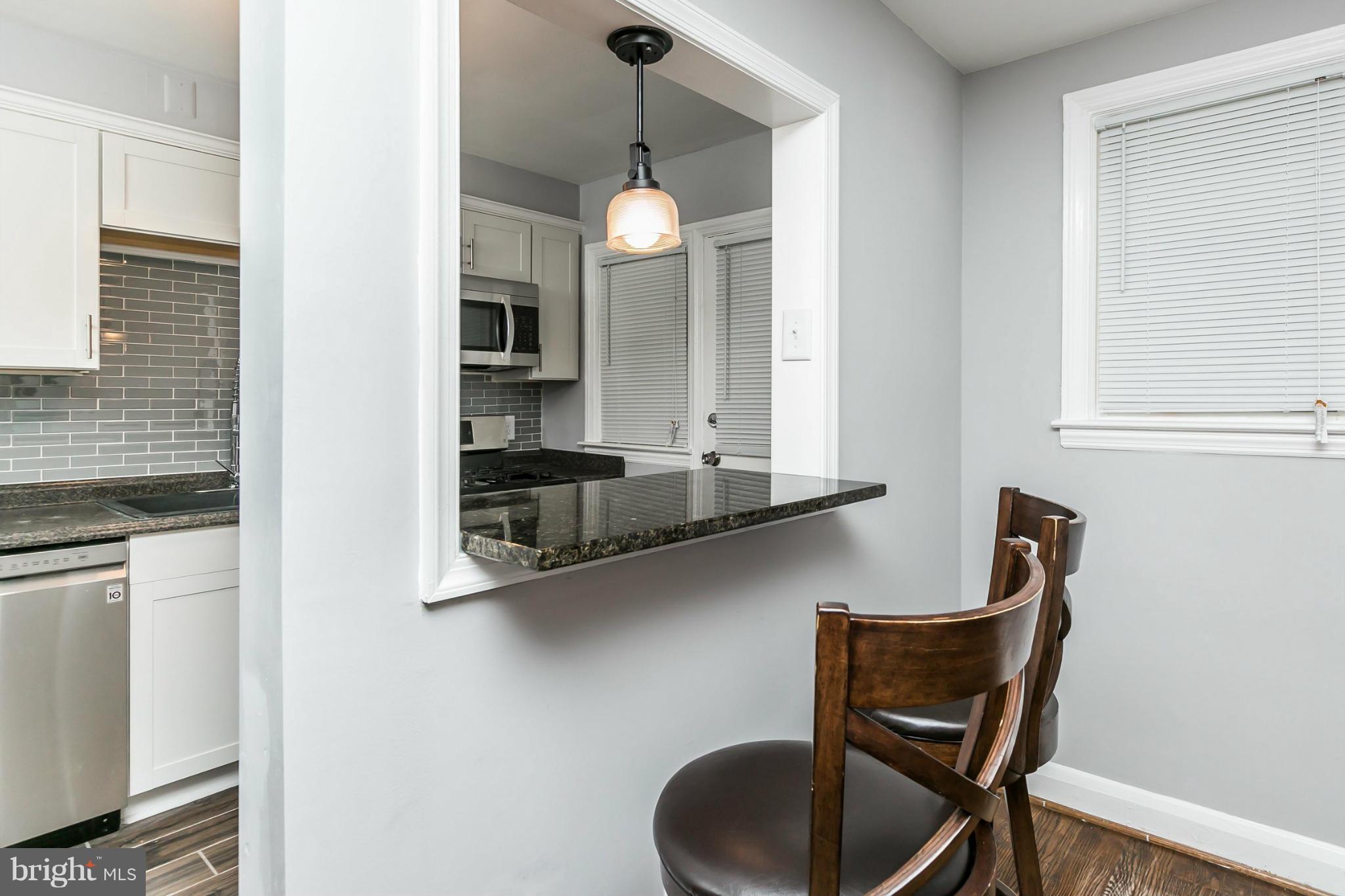 4907 West Hills Road Baltimore, MD 21229 - Photo 7 of 30 Dining Room