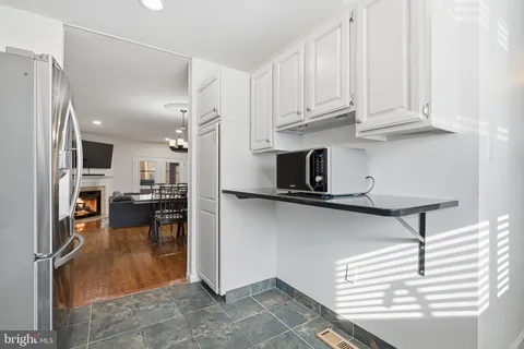 $389,900 | 4 Variton Drive, Wilmington, DE 19810