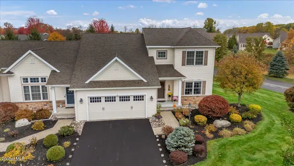 $595,000 | 1 Lancaster Court, Mechanicville, NY 12118