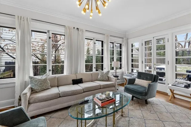 $1,150,000 | 6016 Belleview Avenue, Kansas City, MO 64113