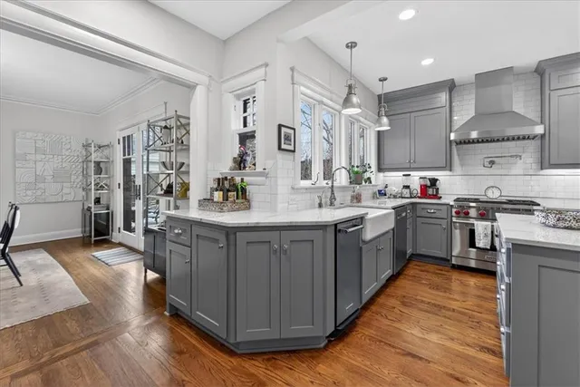 $1,150,000 | 6016 Belleview Avenue, Kansas City, MO 64113