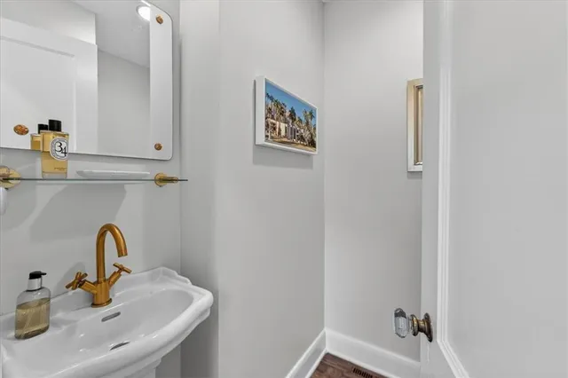 $1,150,000 | 6016 Belleview Avenue, Kansas City, MO 64113