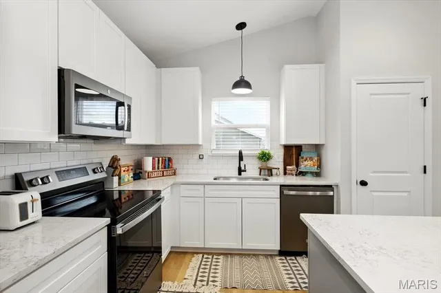 $415,000 | 1752 Martingale Lane, Eureka, MO 63025