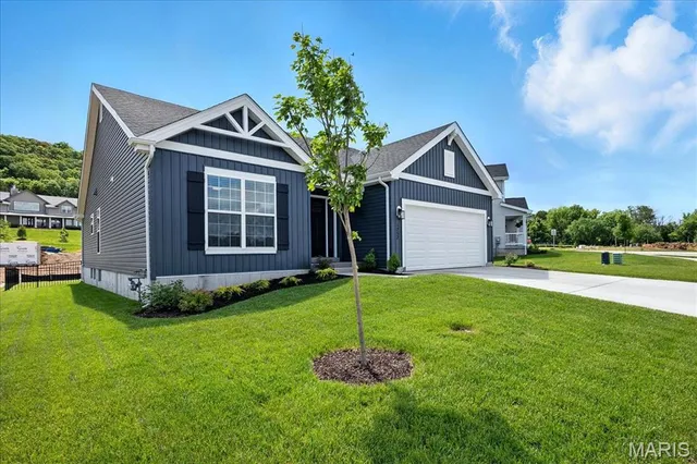 $415,000 | 1752 Martingale Lane, Eureka, MO 63025