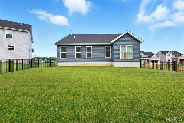 $415,000 | 1752 Martingale Lane, Eureka, MO 63025