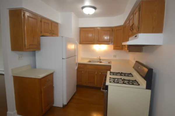 $1,475 | 845 Westmoreland Drive, Unit 6, Vernon Hills, IL 60061