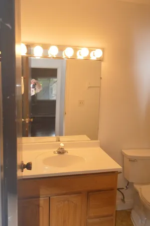 $1,475 | 845 Westmoreland Drive, Unit 6, Vernon Hills, IL 60061