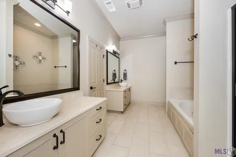 $374,900 | 8274 Seville Court, Baton Rouge, LA 70820