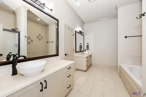 $374,900 | 8274 Seville Court, Baton Rouge, LA 70820