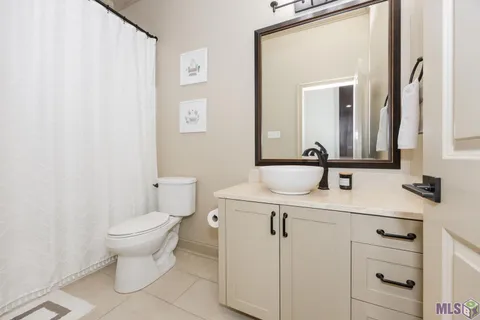 $374,900 | 8274 Seville Court, Baton Rouge, LA 70820