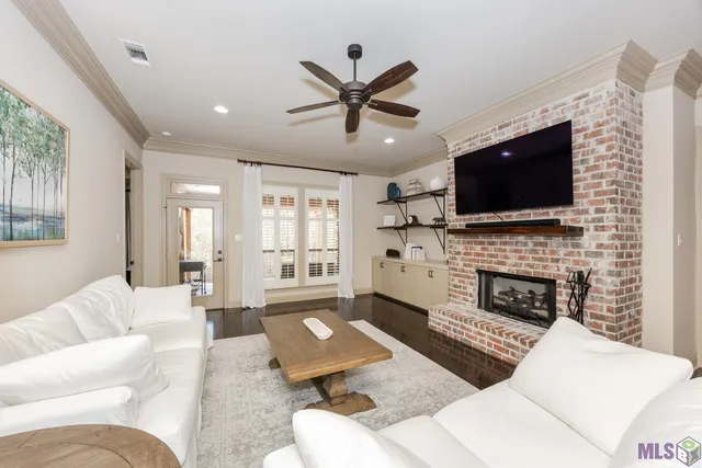$374,900 | 8274 Seville Court, Baton Rouge, LA 70820