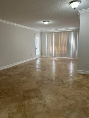 $1,995 | 4201 West McNab Road, Unit 13, Pompano Beach, FL 33069