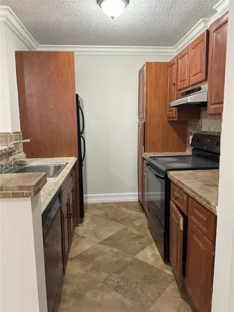 $1,995 | 4201 West McNab Road, Unit 13, Pompano Beach, FL 33069