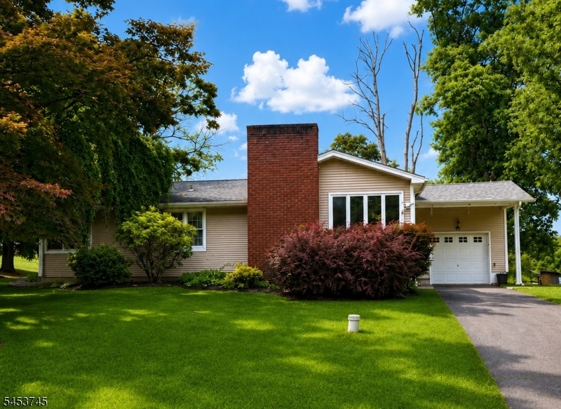 644 Montgomery Road Hillsborough, NJ 08844 - Photo 1 of 22 Gallery Image 1