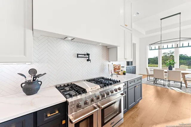 $969,000 | 1202 Cielo Rio Drive, Pipe Creek, TX 78063