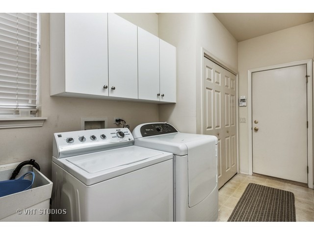 63 Holabird Loop Highwood, IL 60040 - Photo 20 of 25