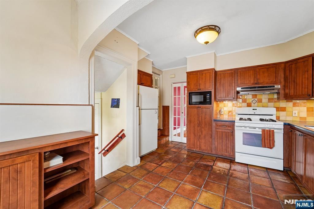 122 Holland Road South Orange, NJ 07079 - Photo 22 of 45