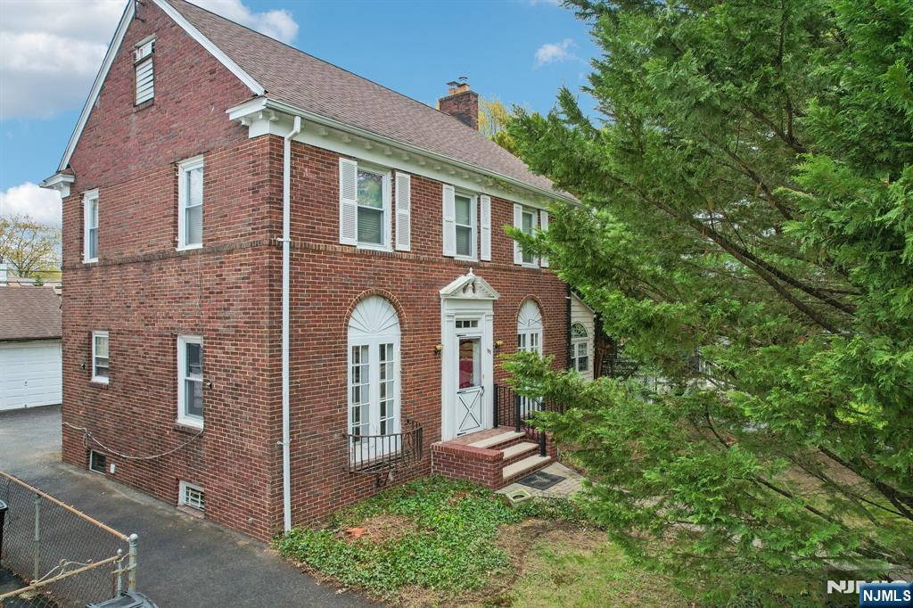 122 Holland Road South Orange, NJ 07079 - Photo 8 of 45