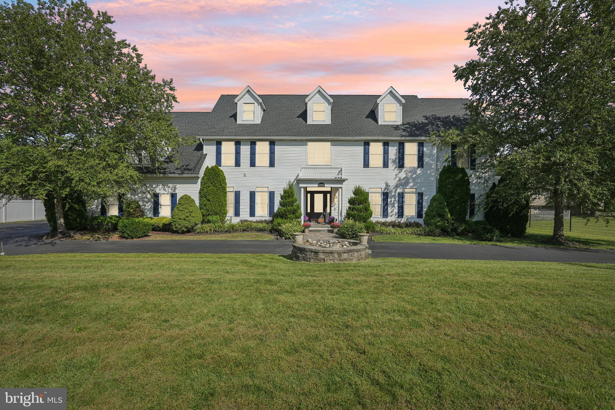 3008 New Albany Road Cinnaminson, NJ 08077 - Photo 2 of 4 a view of a house with a yard porch and sitting area